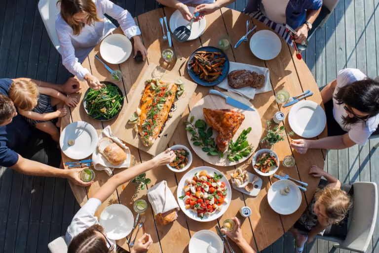 Mother’s Day Outdoor Living Ideas for a Cozy Backyard Gathering